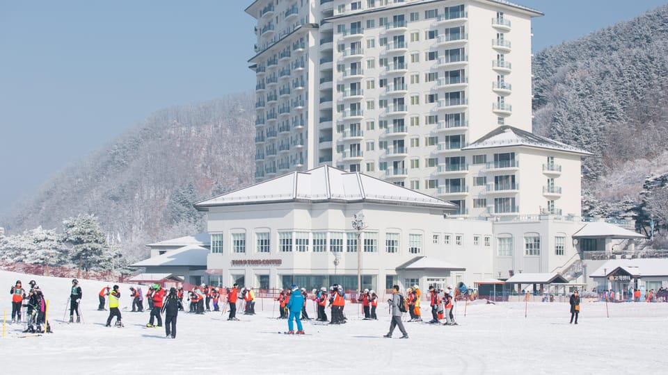 Winter Magic: Elysian Resort Ski&Snowboard&Sledding Day Tour - Return Schedule