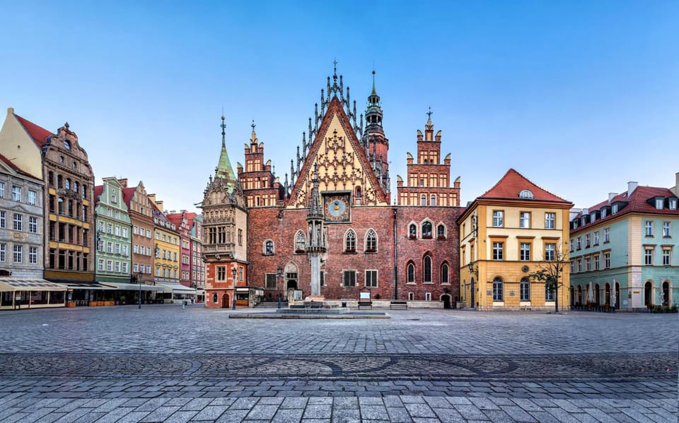 Wroclaw: Insta-Perfect Walk With a Local - Local Insights and Recommendations