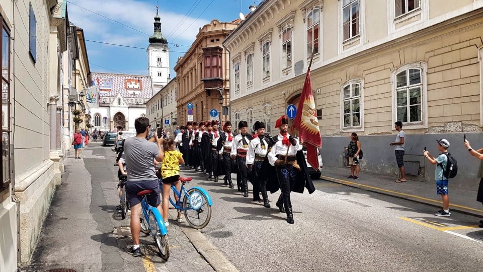 Zagreb: 2.5-Hour Highlights Bike Tour - Customer Feedback and Ratings