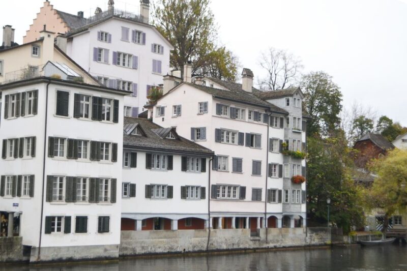 Zurich: First Discovery Walk and Reading Walking Tour - Customer Feedback Highlights