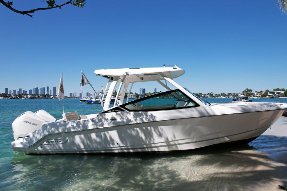 #1 Private Boat Tour and 1 Hour Free Jet Ski Rental in Miami - Jet Ski Rental Experience