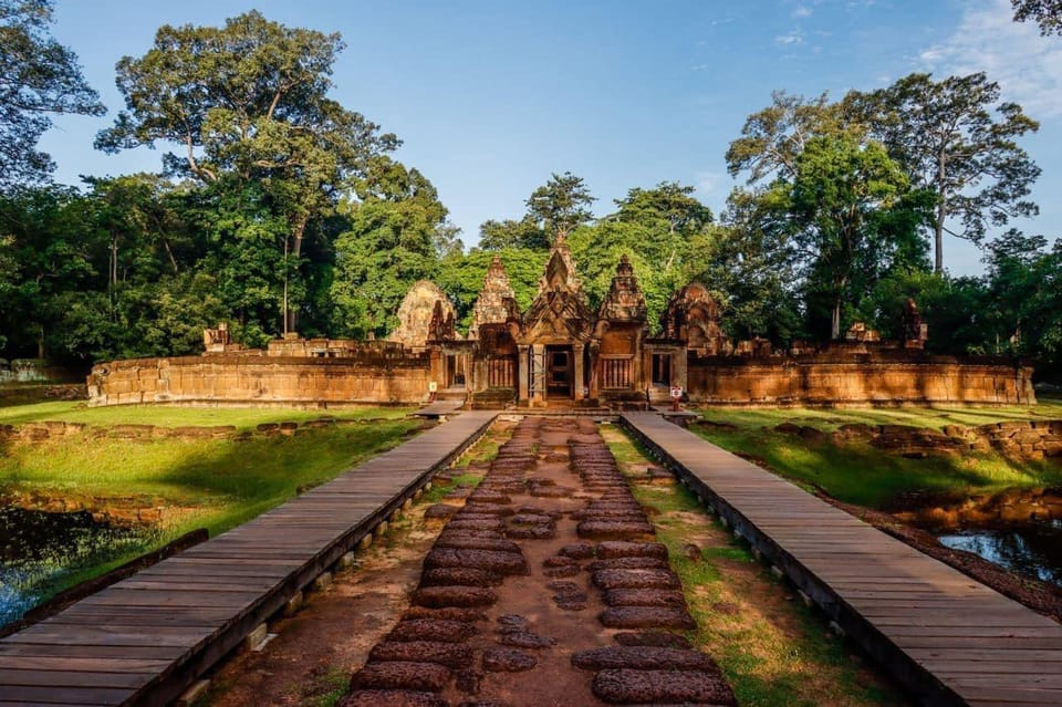 2-Day Angkor Tour of Sunrise, Sunset & Banteay Srei Temple - Included Services