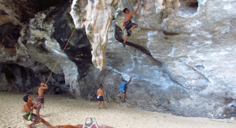 2 Days Rock Climbing Course at Railay Beach