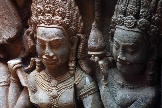 2 Days Tour Angkor Wat, Bayon, Ta Promh & Tonle Sap - Rolous Group Temples