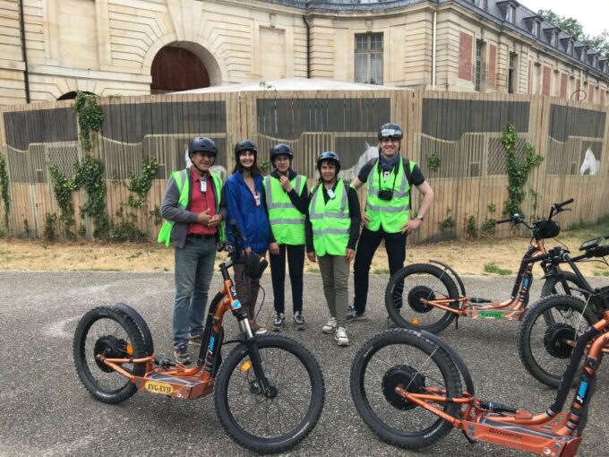 2 Wheel Electric Tour Street Art in Versailles - Frequently Asked Questions