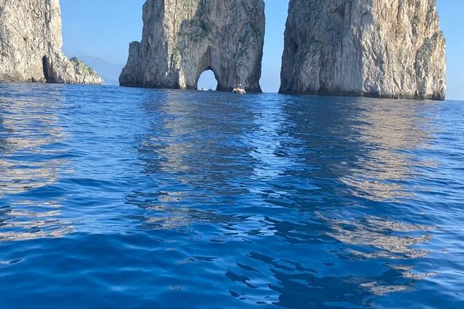 3 Hours Private Capri Boat Tour With Pasta and Prosecco - Experience the Grottoes