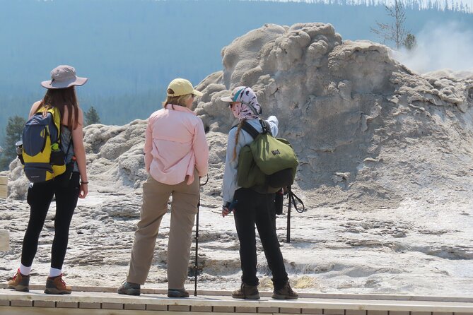 6-Mile Geyser Hiking Tour in Yellowstone With Lunch - Customer Reviews and Feedback