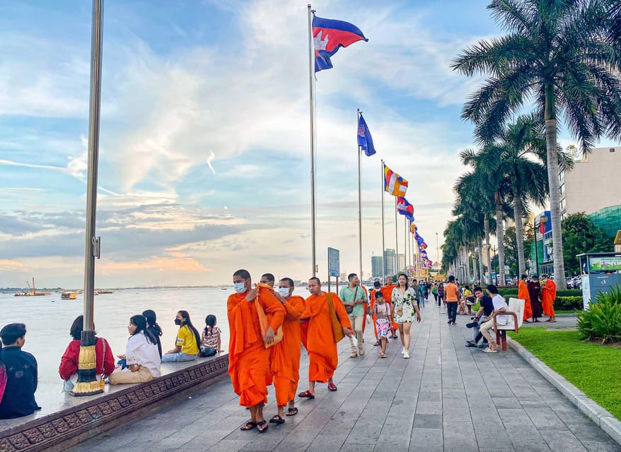 A Day Trip to Phnom Penh Top Sights From Sihanoukville - Royal Palace Complex