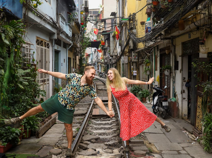 A Private Photo Session in Hanoi - Meeting Point and Cancellation