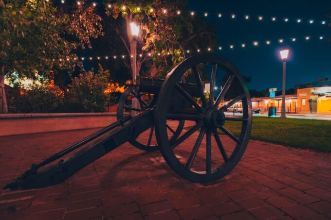 Albuquerque: Old Town Hauntings of the Wild West Ghost Tour - Meeting Point