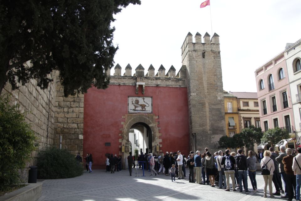 Alcázar Guided Tour & Roof Tour - Highlights and Recommendations