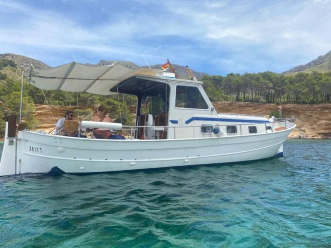 Alcudia: Traditional Wooden Boat Trip With Snorkeling - Reserve Now and Pay Later