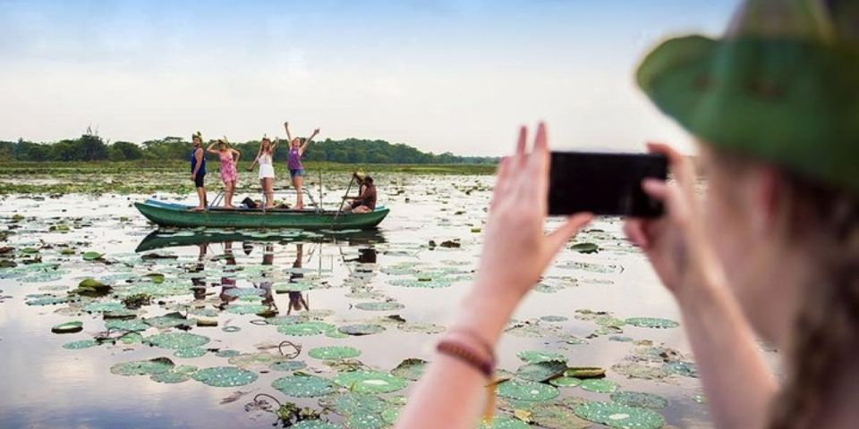 All-Inclusive Sigiriya Village Tour With Traditional Lunch - Duration and Language