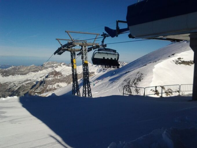 Alpine Majesty: Private Tour to Mount Titlis From Basel - Customer Reviews