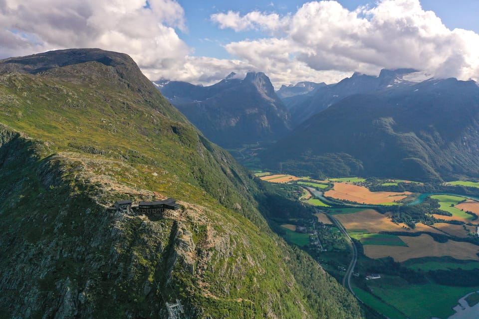 Åndalsnes: Gondola and Guided Mountain Walk - Participant Requirements