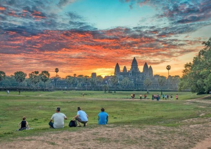 Angkor Sunrise Discovery Inclusive Breakfast & Lunch - What to Bring