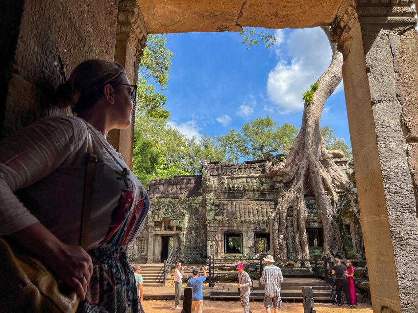 Angkor Wat Private Sunrise Guided Tour and Banteay Srei - Sunrise Experience at Angkor Wat