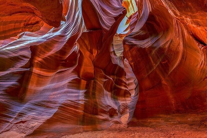 Antelope Canyon X Hiking Tour (with Option Upgrade to Photo Tour) - Group Size and Accessibility