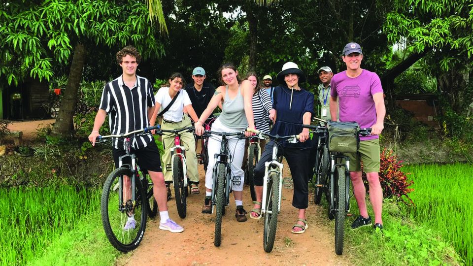 Anuradhapura: Private Half-Day Cycling Tour W/ Guide - Customer Feedback