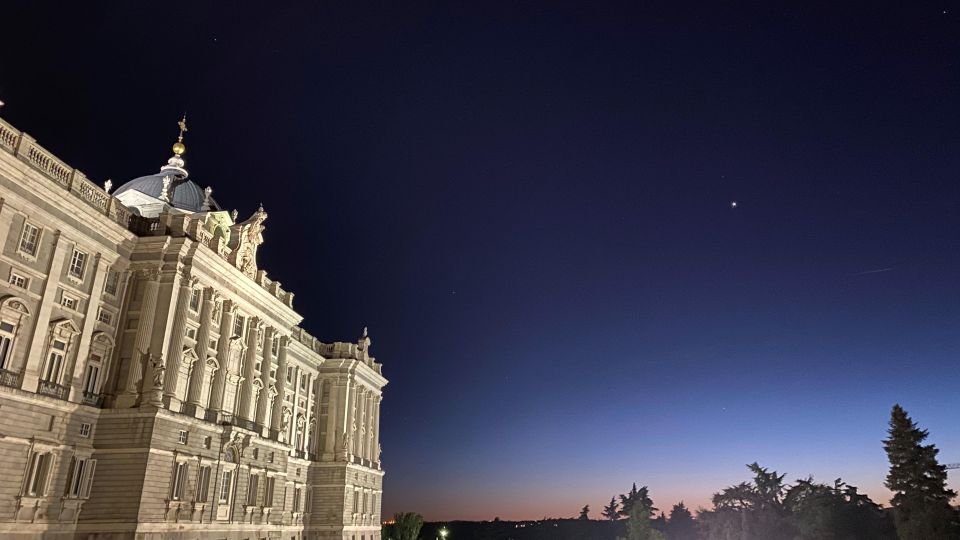 Architecture Tour: Old Historic Madrid With an Architect - Meeting Point and Duration