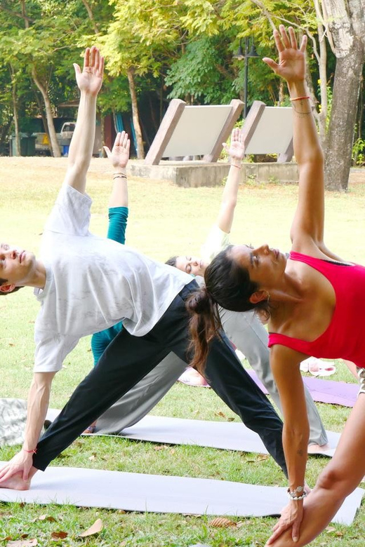 Bangkok: Lumpini Park Yoga Experience - Customer Ratings and Feedback