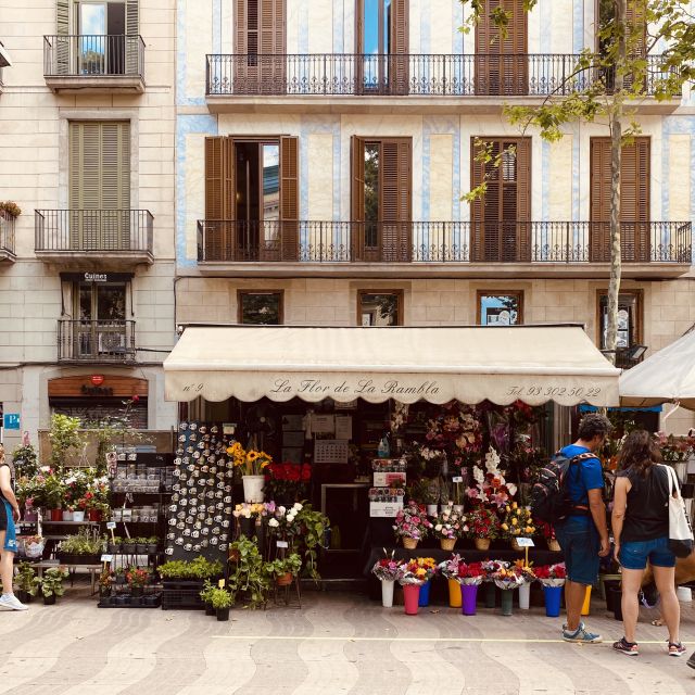 Barcelona: Gothic Quarter and Flamenco Show (Small Group) - Starting Location and Guided Tour