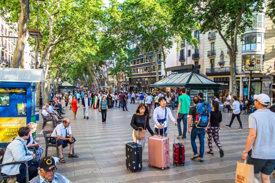 Barcelona Gothic Quarter in 1 Day: Walking Tour - Audioguide - Exploring the Gothic Quarter