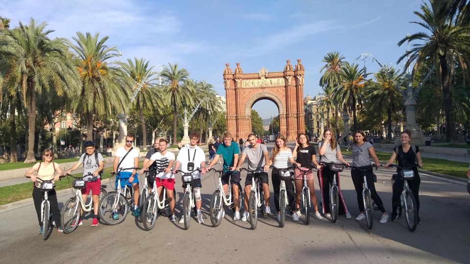 Barcelona Highlights Bike Tour - Drinks and Tips