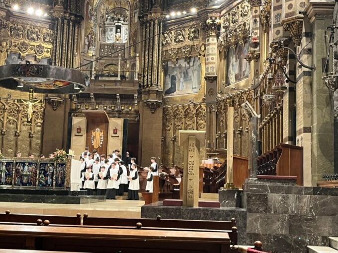 Barcelona: Montserrat Early Morning Tour With Pickup - Suitability