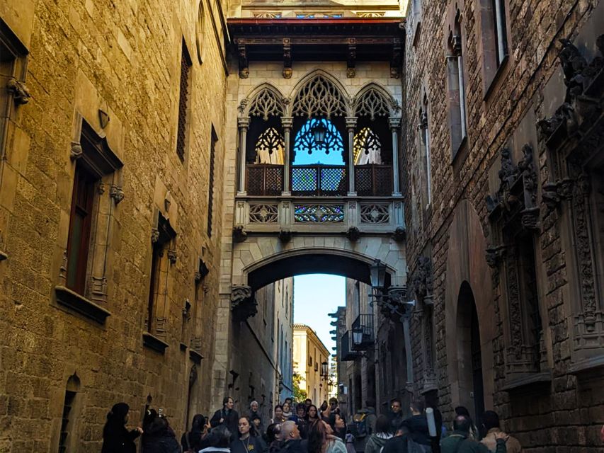 Barcelona: Old Town Private Walking Tour of Past and Present - Exploring El Born and La Ribera