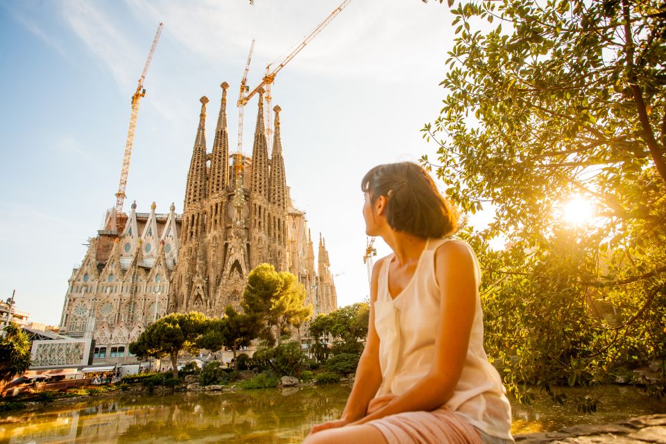 Barcelona: Sagrada Familia Entry Ticket With Audio Guide - Reviews and Ratings