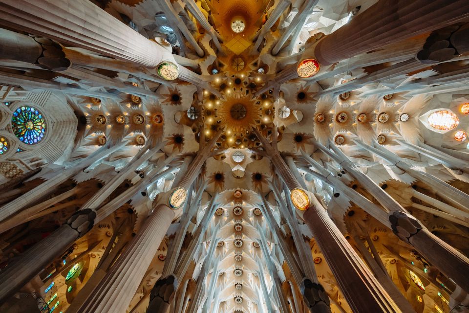 Barcelona: Sagrada Familia Tour W/Skip-The-Line Entry Ticket - Sagrada Familia Architectural Details