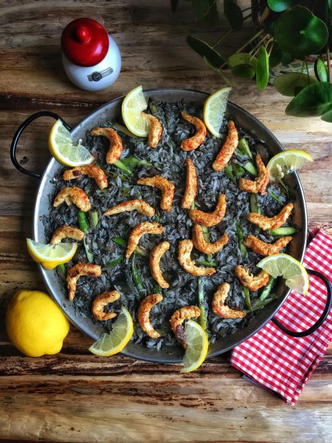 Barcelona: Vegan Paella and Tapas Cooking Course - Dining Experience