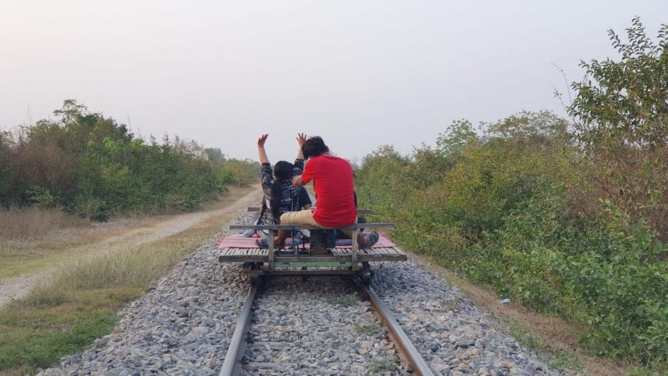 Battambang Bamboo Train Private Full-Day Tour From Siem Reap - What to Bring