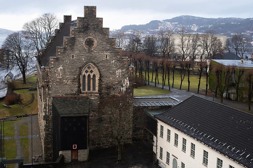 Bergen: Private Tour in Your Own Language - Pricing and Booking