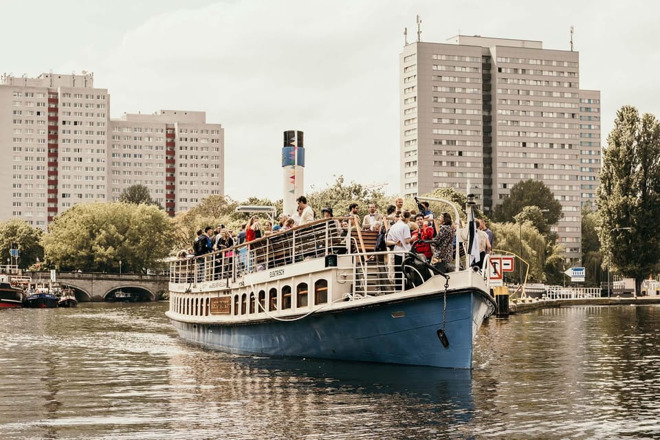 Berlin: Evening JAZZ Cruise With Markus Ehrlichs JAZZ Trio - Departure Location