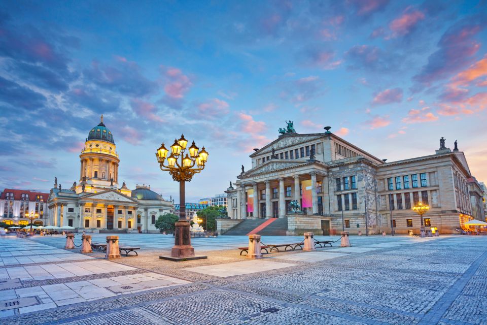 Berlin: First Discovery Walk and Reading Walking Tour - Explore Alexanderplatz