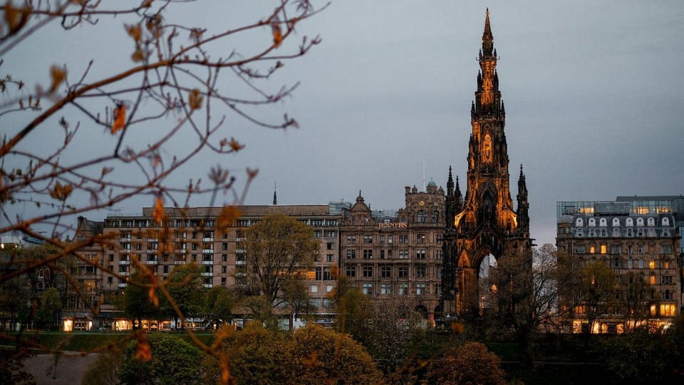 Best of Edinburgh Walking Tour-3 Hours, Small Group Max 10 - What to Bring