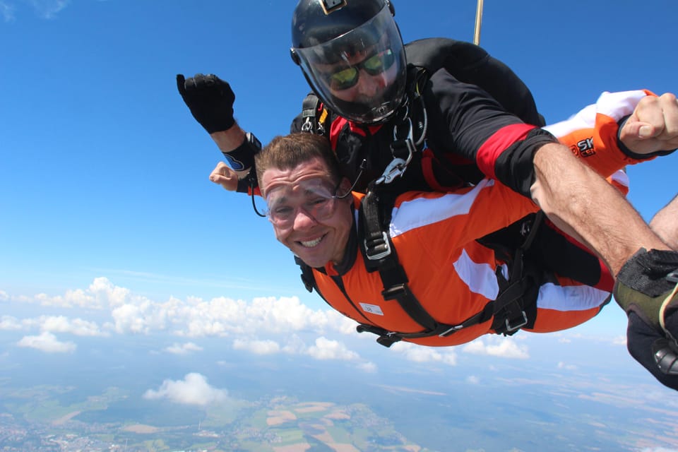 Best Skydiving Close to Brno and Olomouc - Frequently Asked Questions