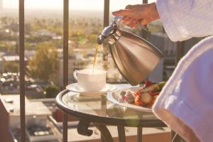 Beverly Wilshire, A Four Seasons Hotel - Frequently Asked Questions