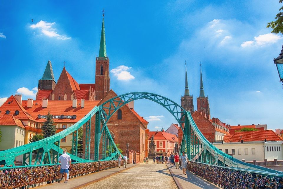 Bike Tour of Wroclaw Old Town, Top Attractions and Nature - Must-See Landmarks