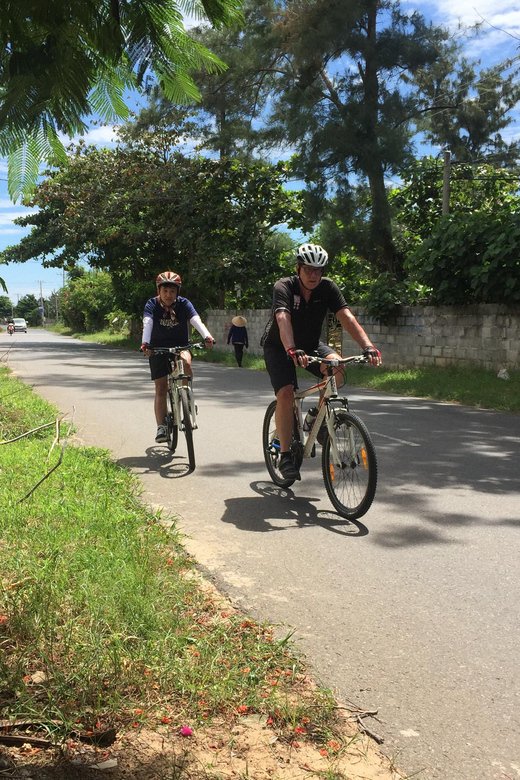 Biking Through Dalat Countryside Tour - Meal Provisions