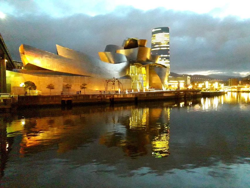 Bilbao: Classic & Modern Guided Walking Tour With Pintxos - Exploring Medieval Bilbao