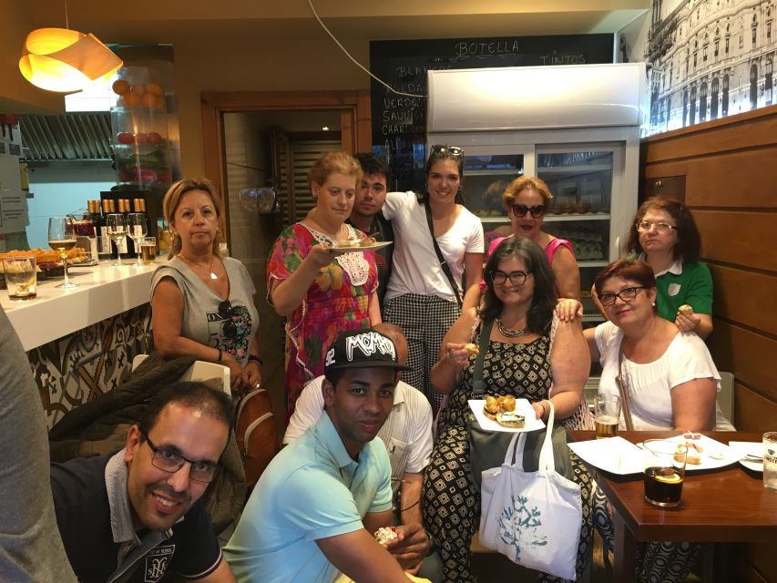 Bilbao: Gastronomic and Cultural Walking Tour With Tastings - Booking and Availability