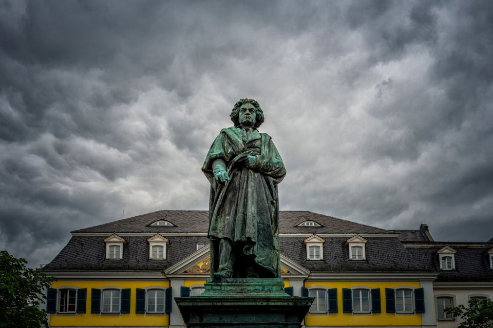 Bonn: First Discovery Walk and Reading Walking Tour - Key Attractions