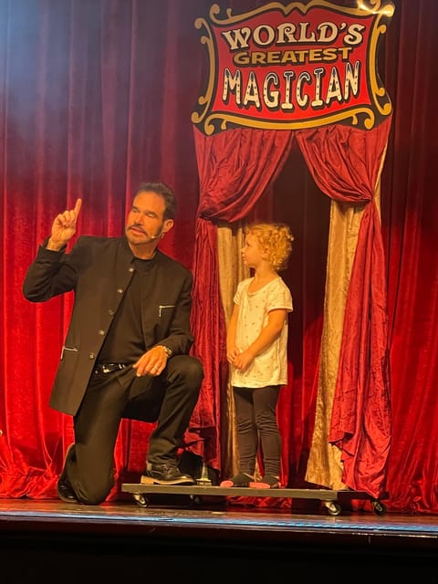 Branson: Cabaret Comedy Magic Dinner Show - Award-winning Entertainment