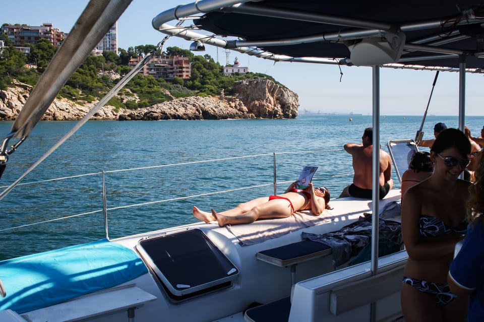 Cambrils: Costa Daurada Sail Catamaran Cruise - Language Options and Accessibility