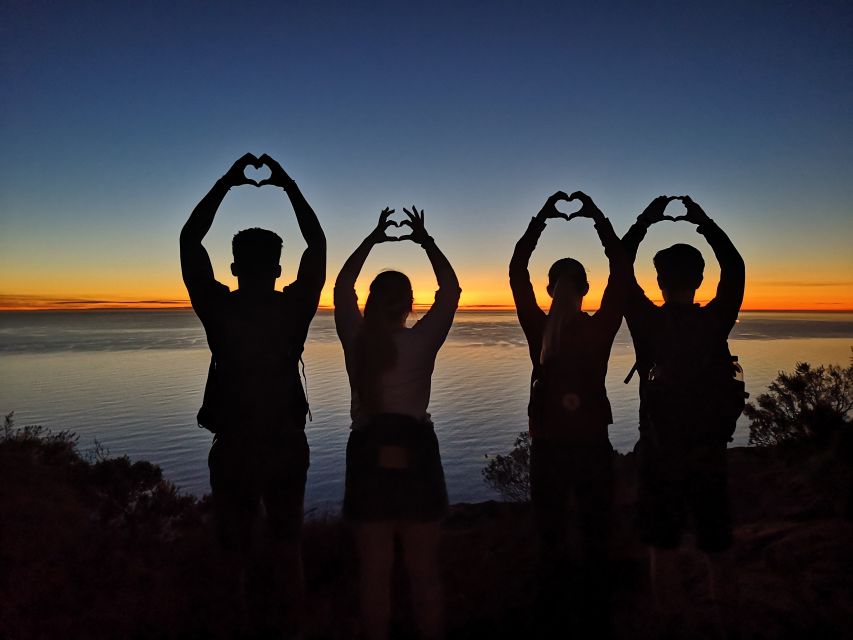 Cape Town: Lions Head Guided Hike at Sunset - Capturing Stunning Panoramic Views