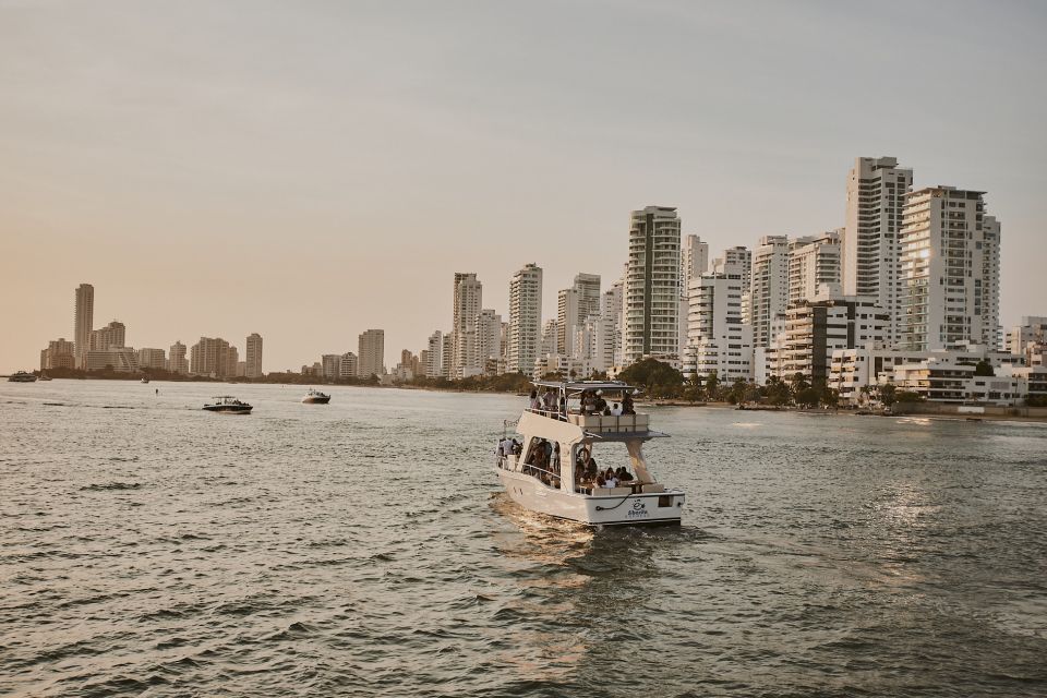 Cartagena: Sunset Cruise With Open Bar - Open Bar Details