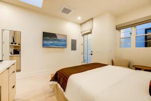 Casa De La Vina - Boutique Suites in Downtown Santa Barbara - Frequently Asked Questions